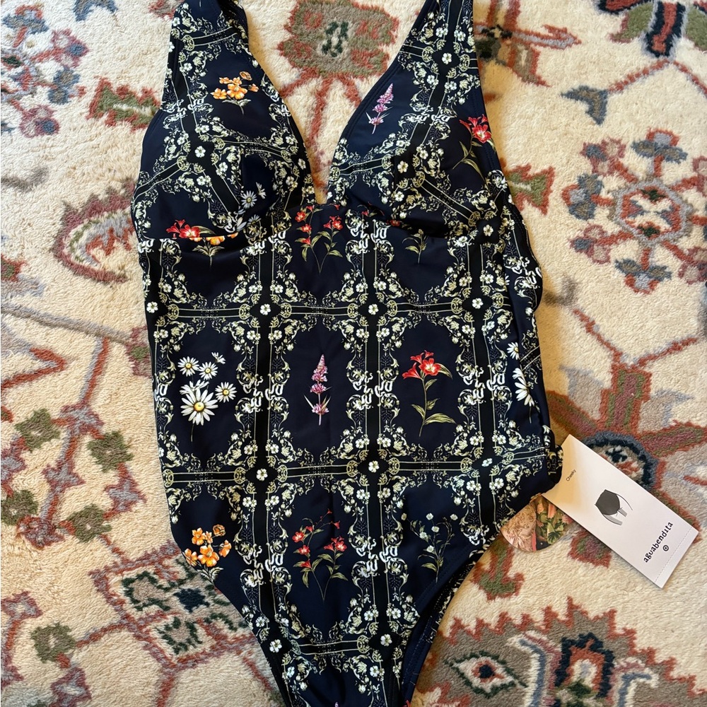 Aguabendita one piece swimsuit small